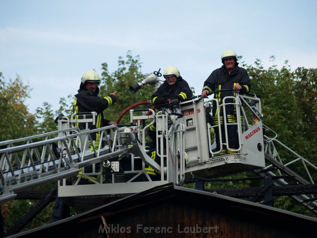 Brand Schuetzenhof Neusser Landstr P6611.JPG